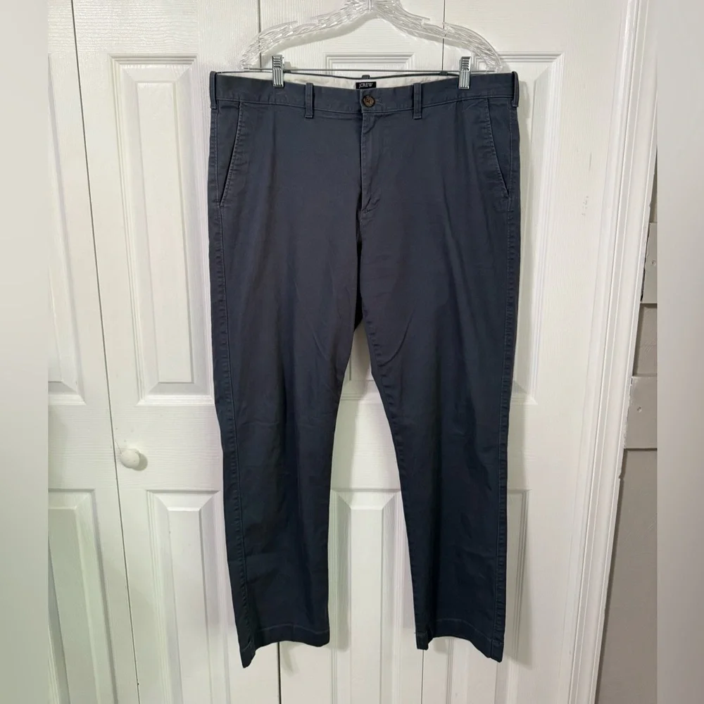J Crew Men’s Flex Straight Leg Blue Chino Pants size 38 x 32